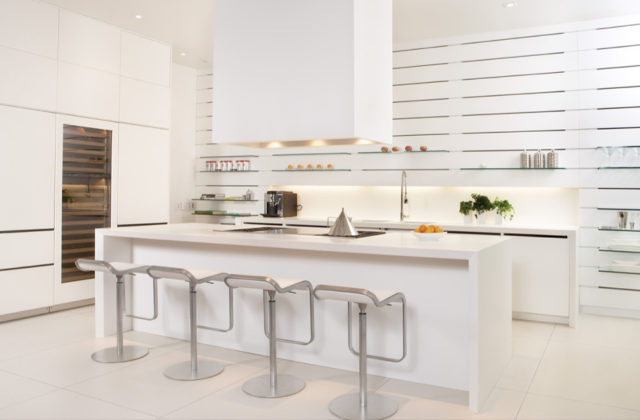 beautiful white kitchen