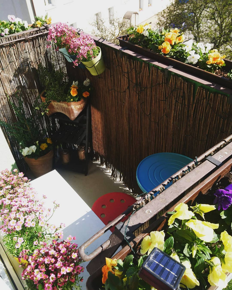 small deck decorating ideas