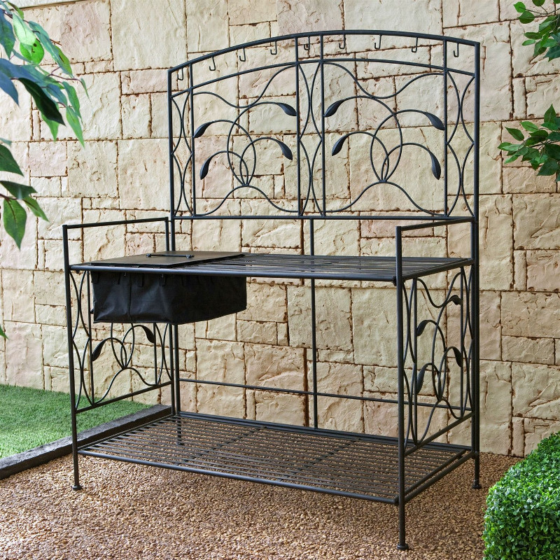 gardening station outdoor