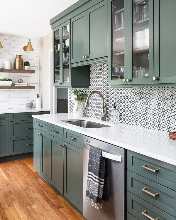 pictures of green kitchen cabinets