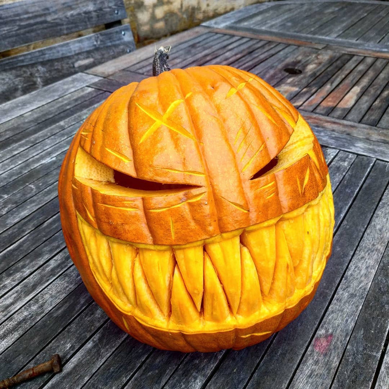 31+ Easy Halloween Pumpkin Carving Ideas That Impress in 2024