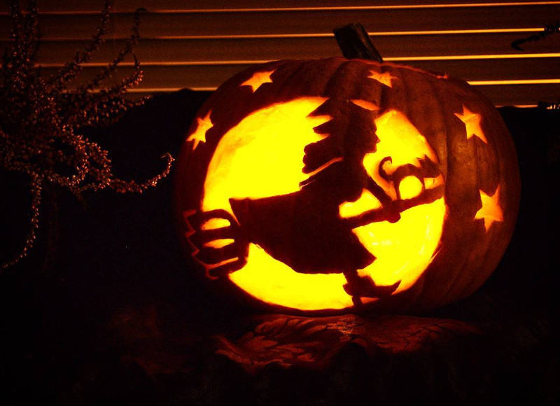 halloween pumpkins witch