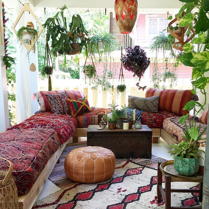 Discover The Secrets Of An Awesome Moroccan Living Room Style