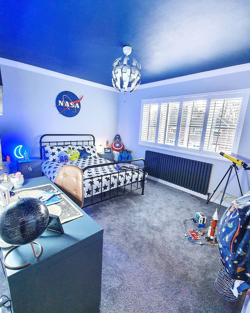 space inspired kids bedroom