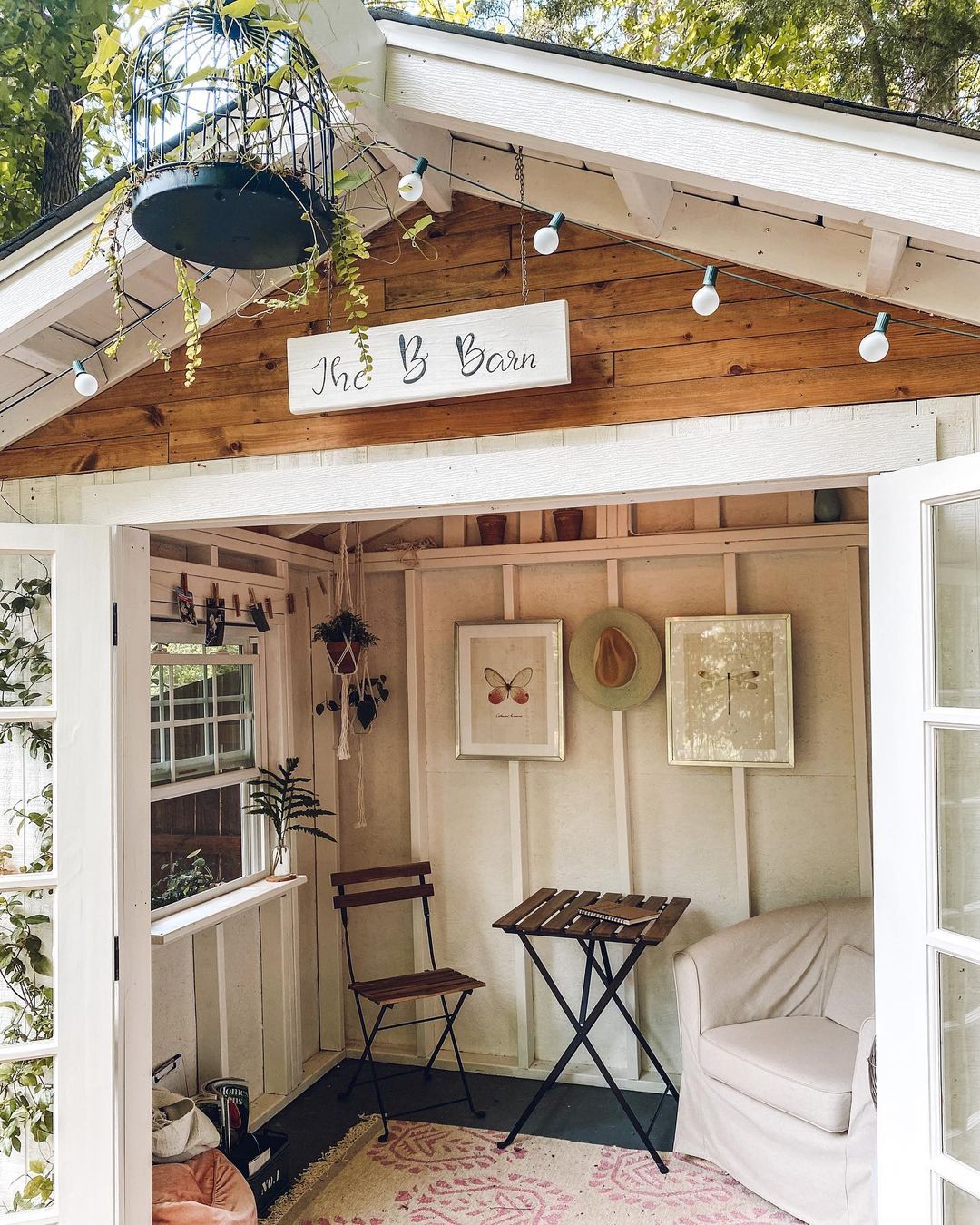 Create A Cozy Farmhouse She Shed For Relaxation - MAXIPX