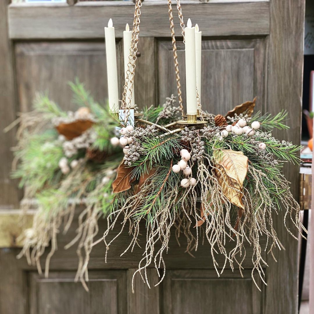 22+ Wreath Chandelier Ideas That Are Utterly Delicious in 2024 Houszed