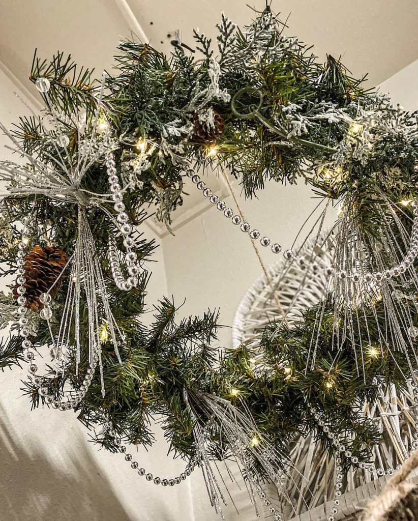 christmas wreath chandelier decor