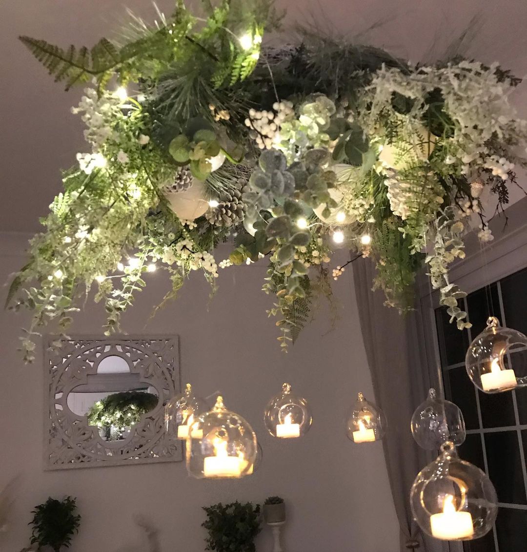 22+ Wreath Chandelier Ideas That Are Utterly Delicious in 2024 Houszed