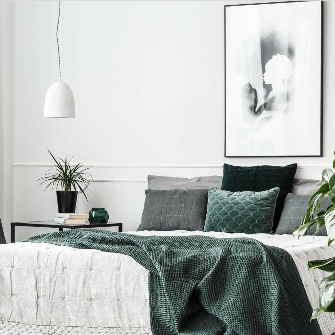 20+ Green and Grey Bedroom Ideas That Work in 20   Houszed