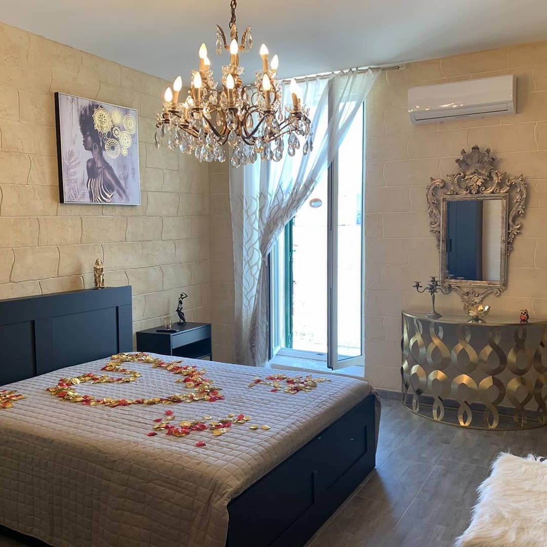 47+ Blue and Gold Bedroom Ideas That Leave You Stunned in 2024