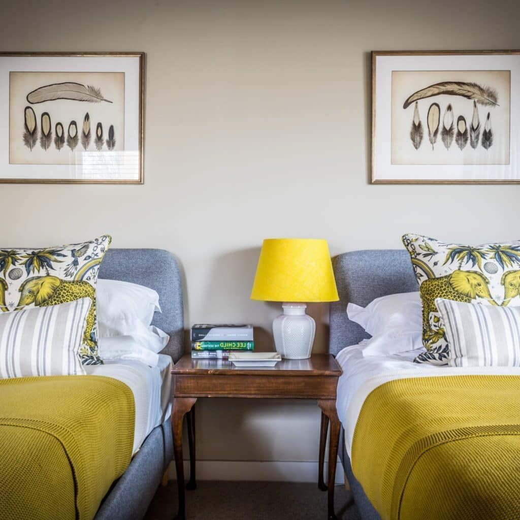 blue white and yellow bedroom ideas