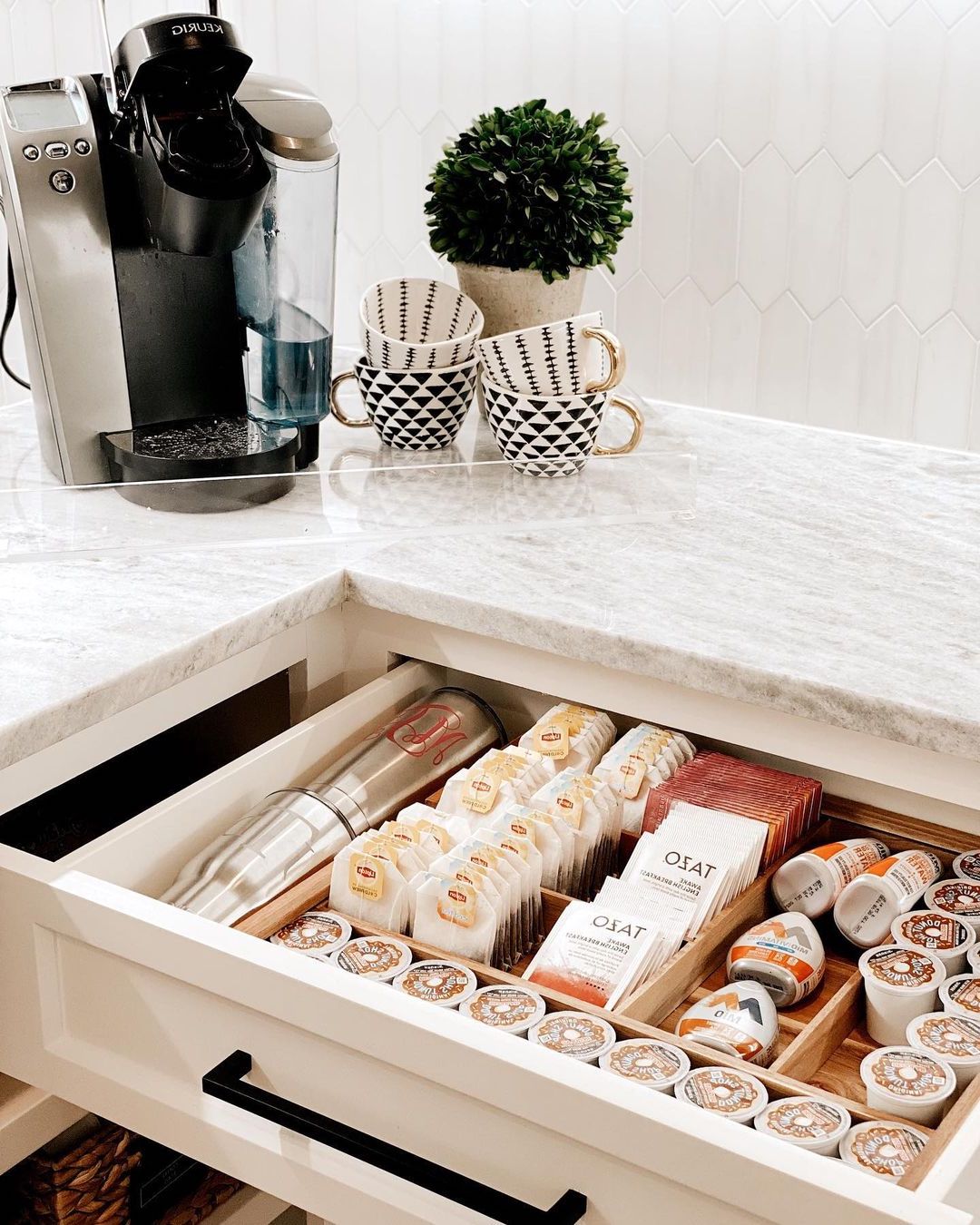 43+ Coffee and Tea Station Ideas That Make Your Friends Jealous