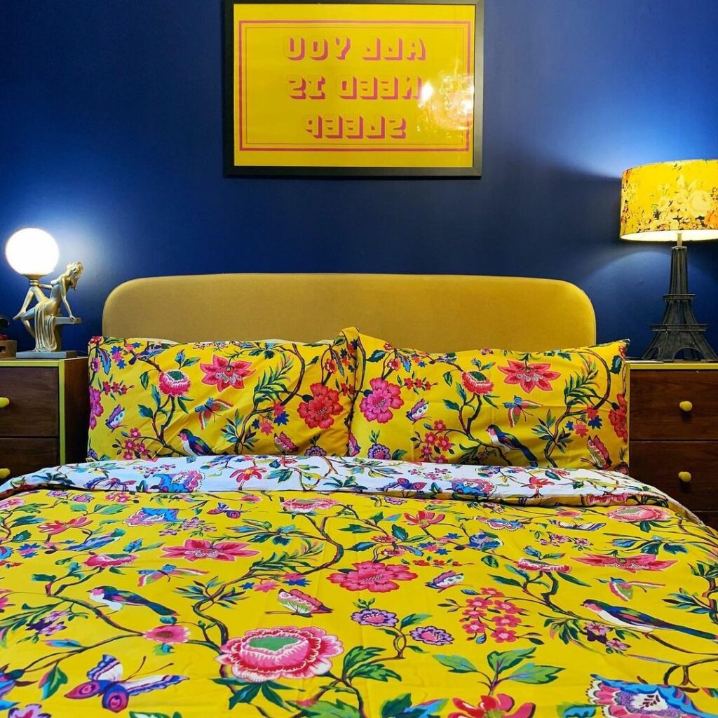 dark blue and yellow bedroom ideas