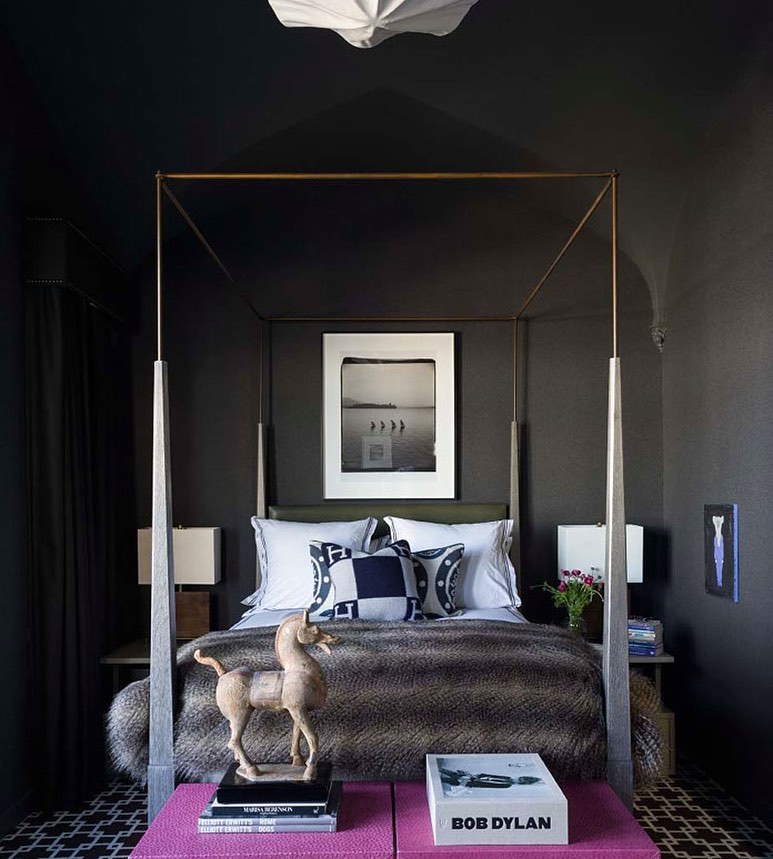 31+ Black and Gold Bedroom Ideas That Create a Stir in 2024 Houszed