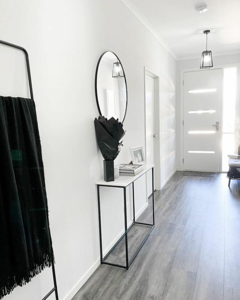 47+ Hallway Mirror Ideas That Make a Huge Difference in 2026 | Houszed
