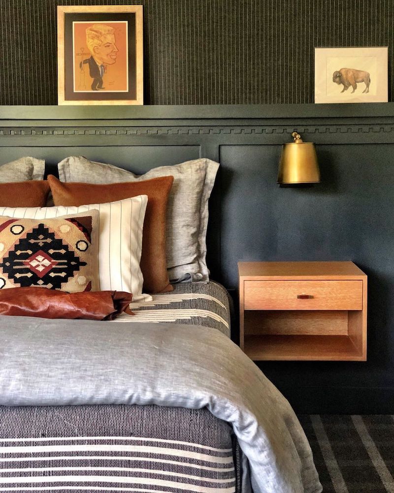 wall shelf nightstand