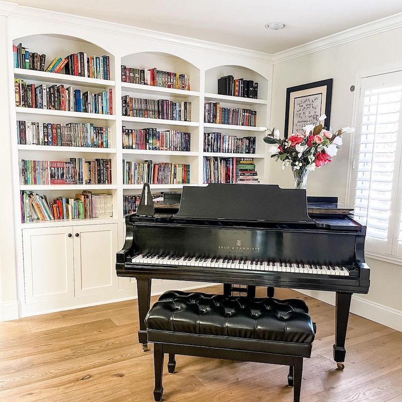 Built in bookshelves design