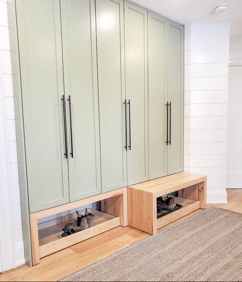 bench mudroom