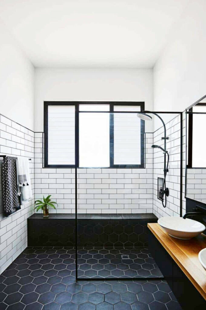 black and white tile bathroom decorating ideas