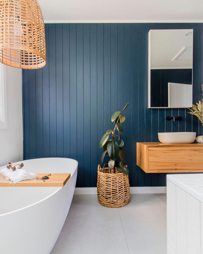 blue bathroom themes