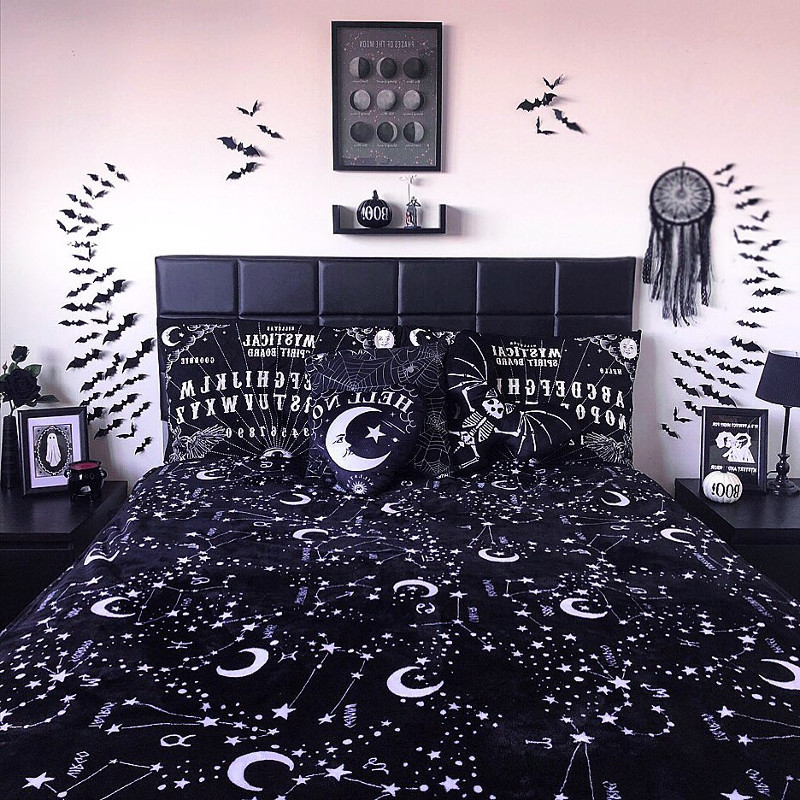 goth bedroom