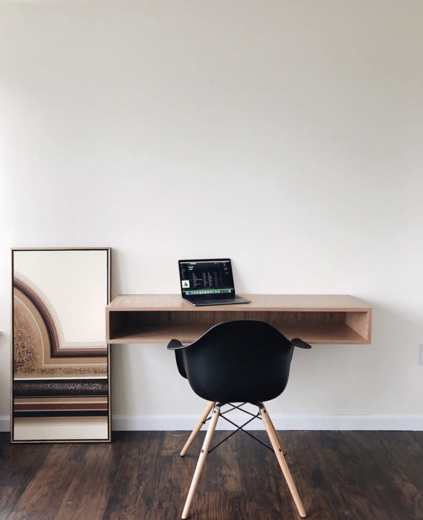 long floating desk