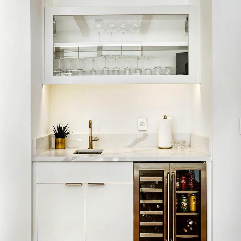 mini bar built in