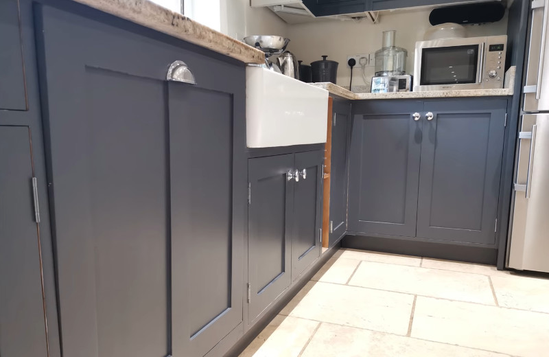 painting kitchen cabinets