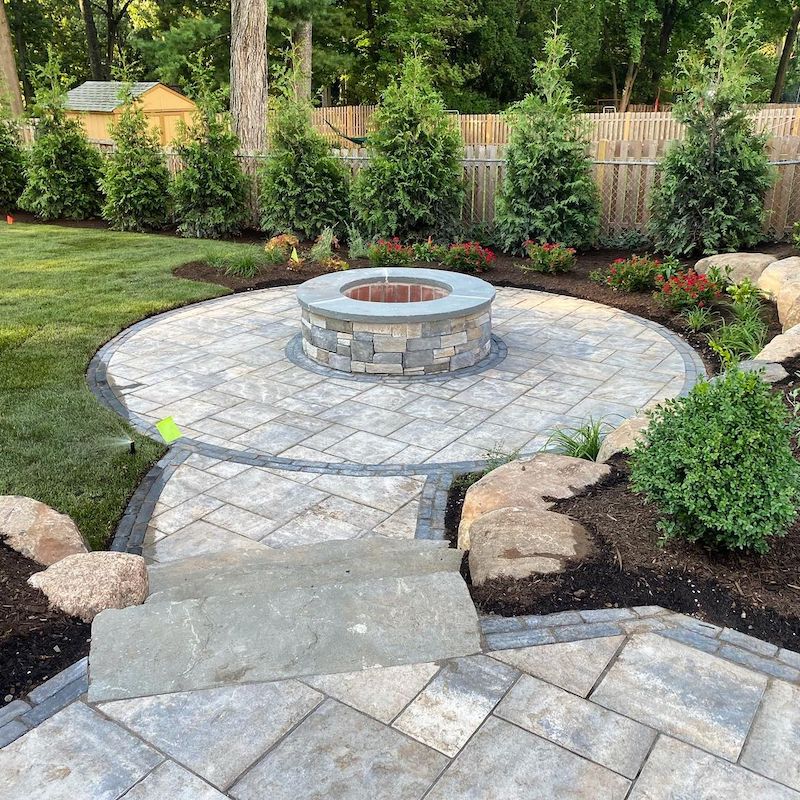 paver patio ideas with fire pit
