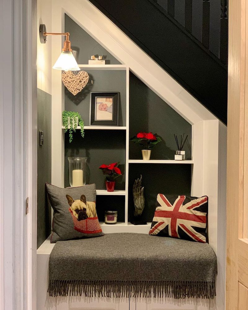 reading nook stair landing