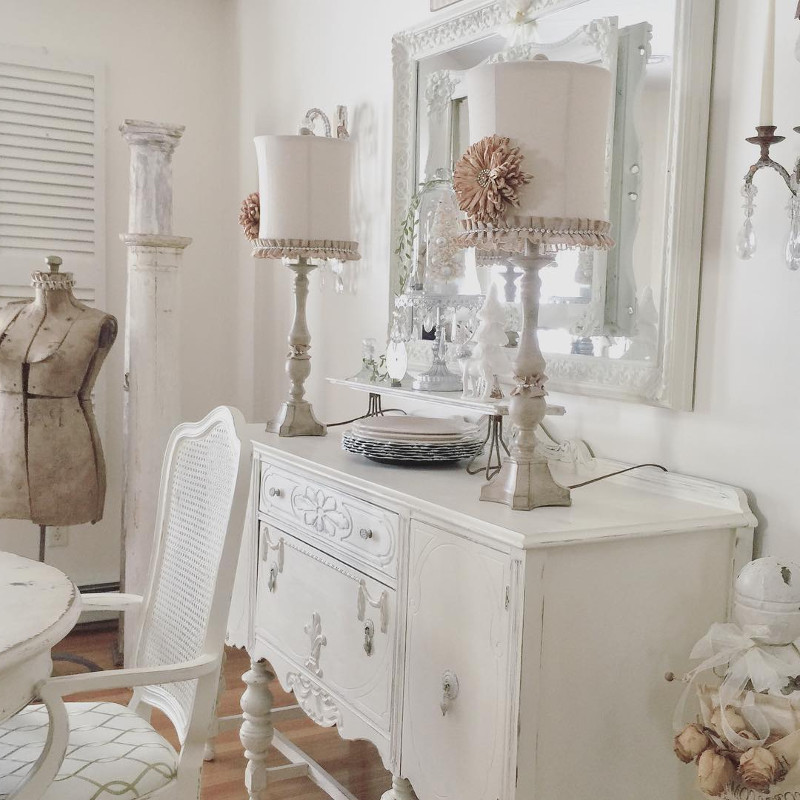 rustic chic dining room