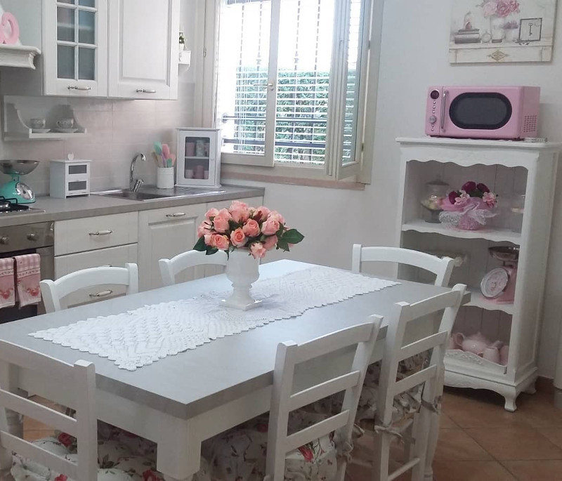 shabby chic cabinets