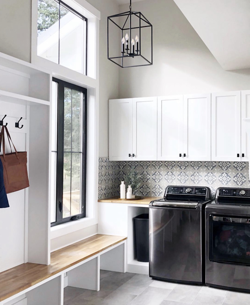 small mudroom laundry room