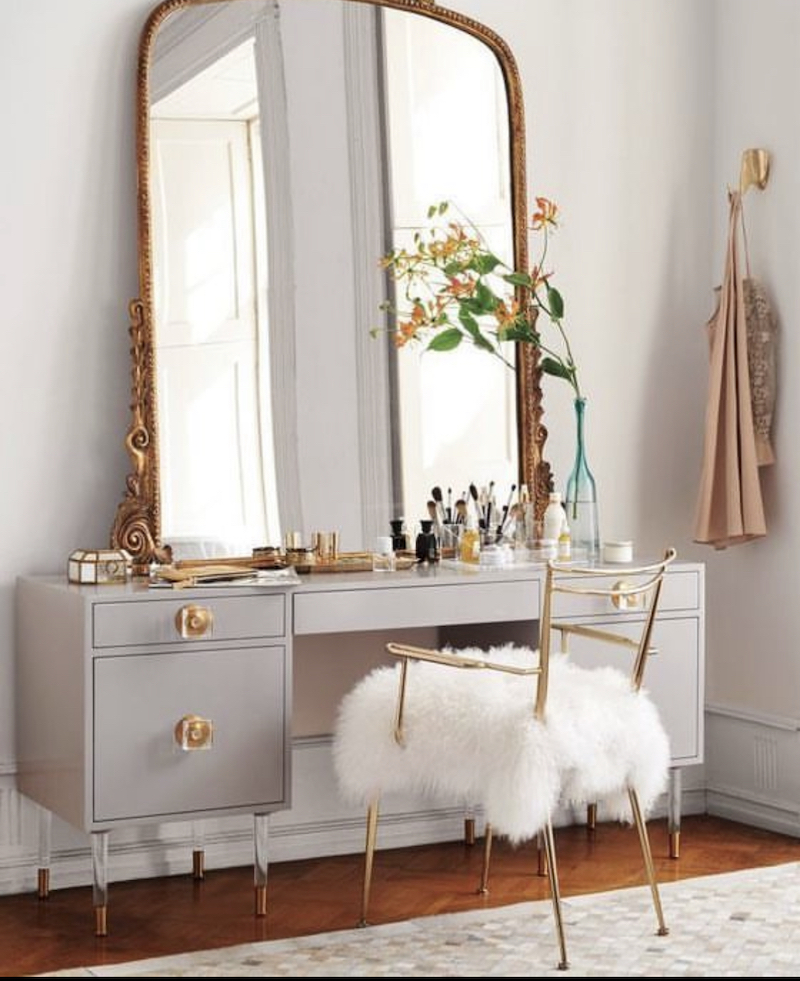 27+ Vanity Room Ideas That Deliver Beauty in 2024 Houszed