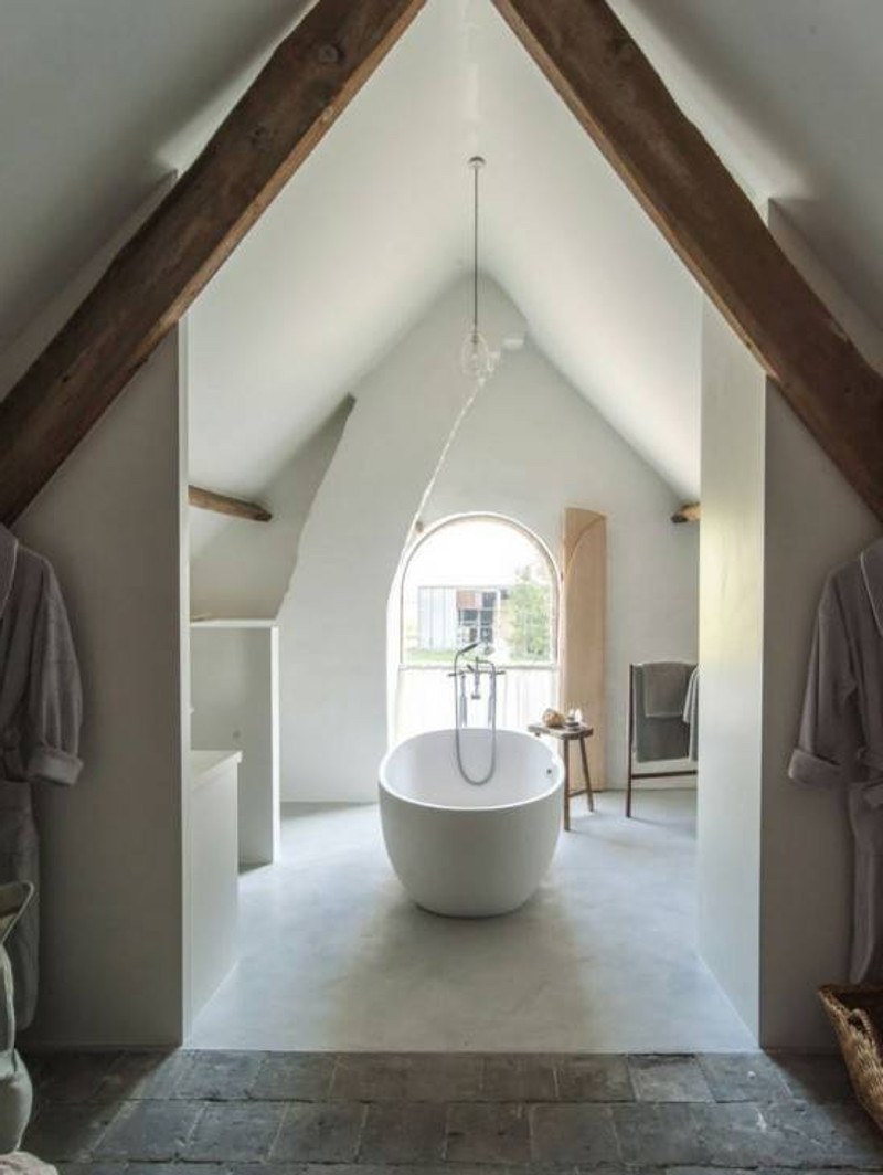 31+ Attic Bathroom Ideas That Add Value in 2024 Houszed