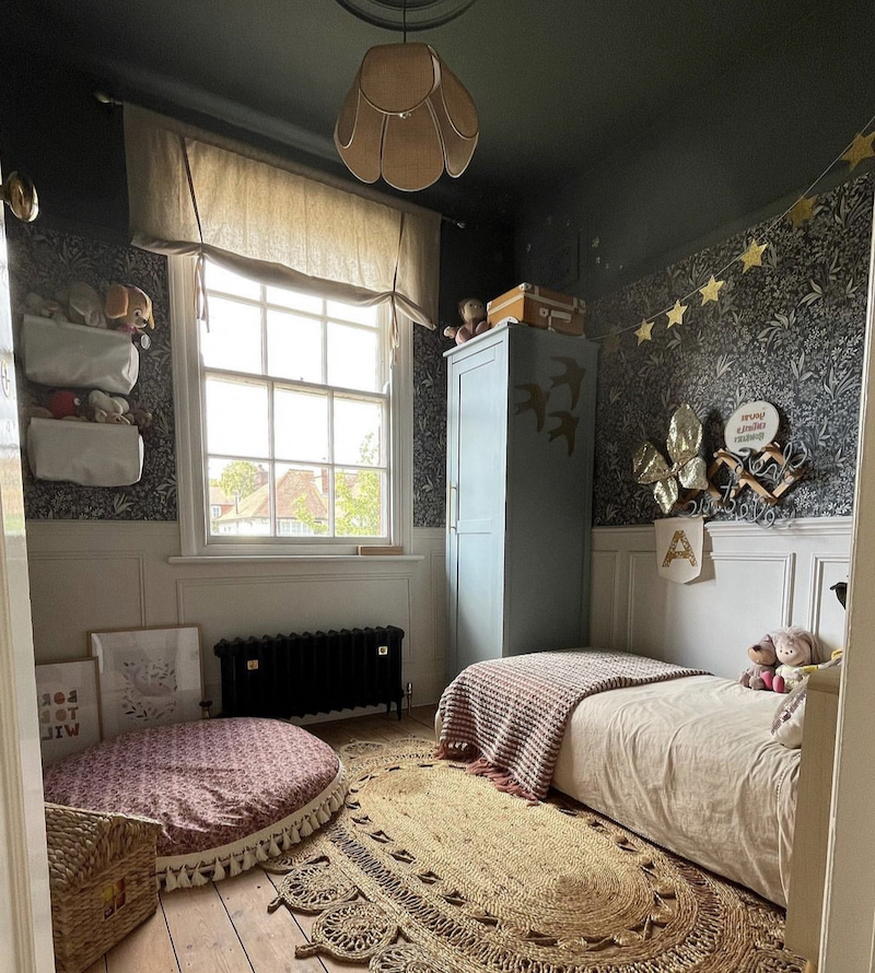 decorating ideas for a teenage girls bedroom