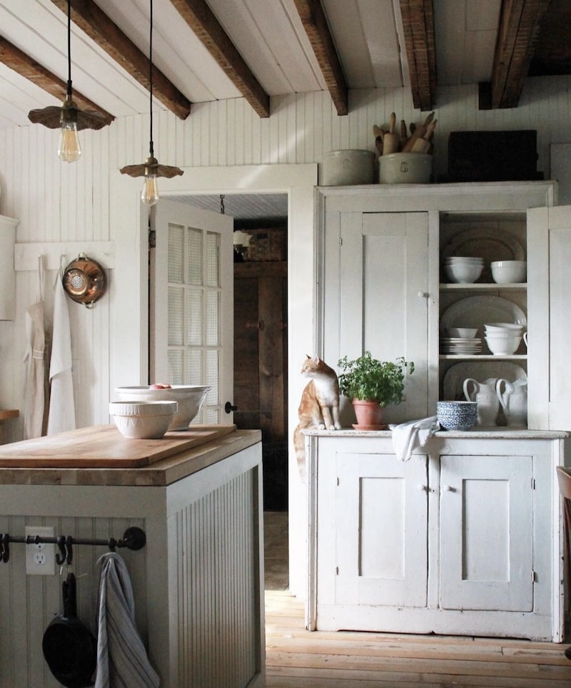 Timeless Elegance: 59+ Farmhouse Kitchens Bringing Country Comfort in 2024 | Houszed