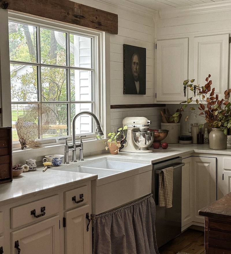 farmhouse kitchen color ideas