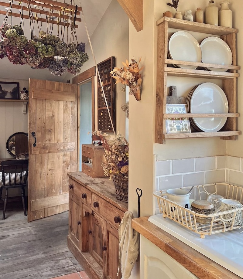 ideas for decorating above kitchen cabinets