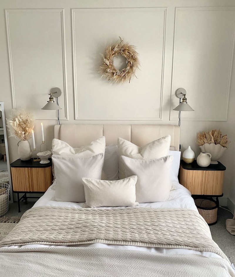 Cozy & Connected: 49+ Bedroom Ideas for Couples in 2025 | Houszed