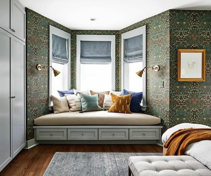 bedroom with wallpaper accent wall