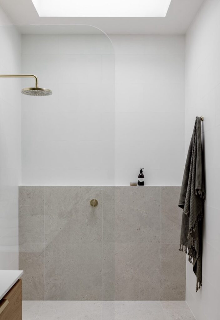 shower tile ideas for small bathrooms