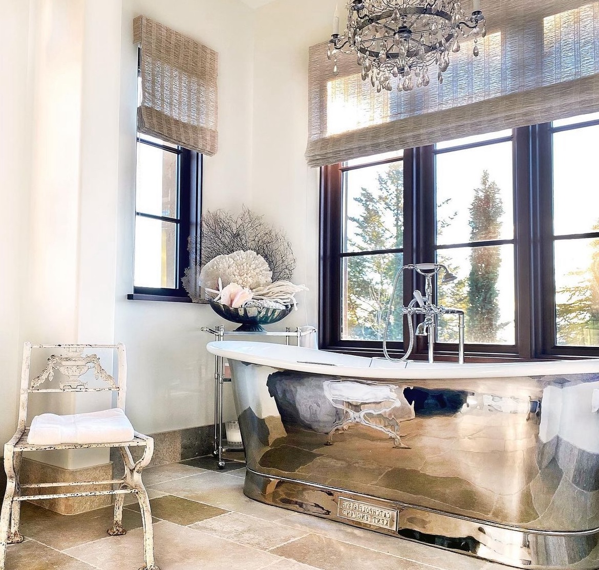 Shoreline Chic 33+ Coastal Cottage Bathroom Ideas That Capture Seaside