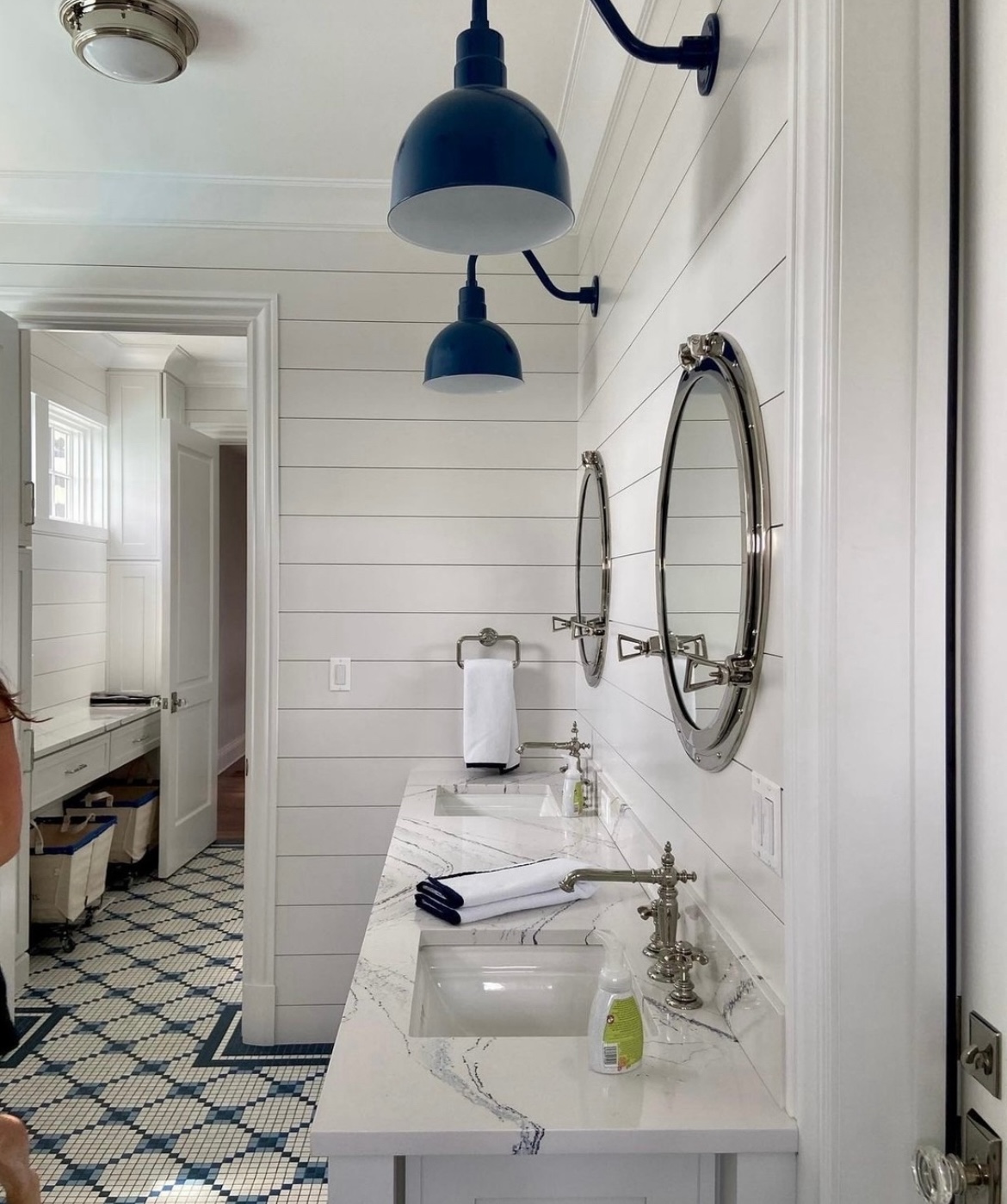 Shoreline Chic 33+ Coastal Cottage Bathroom Ideas That Capture Seaside