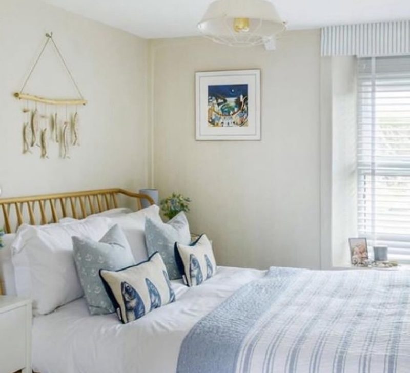 images of coastal cottage bedrooms