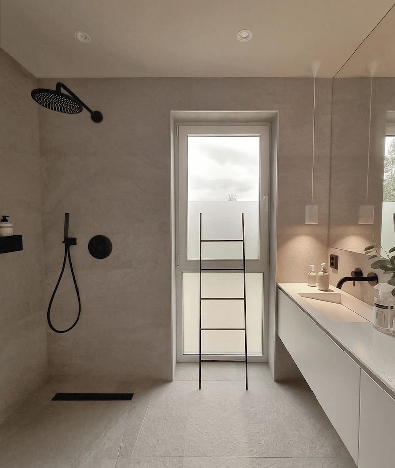 japandi interior design bathroom