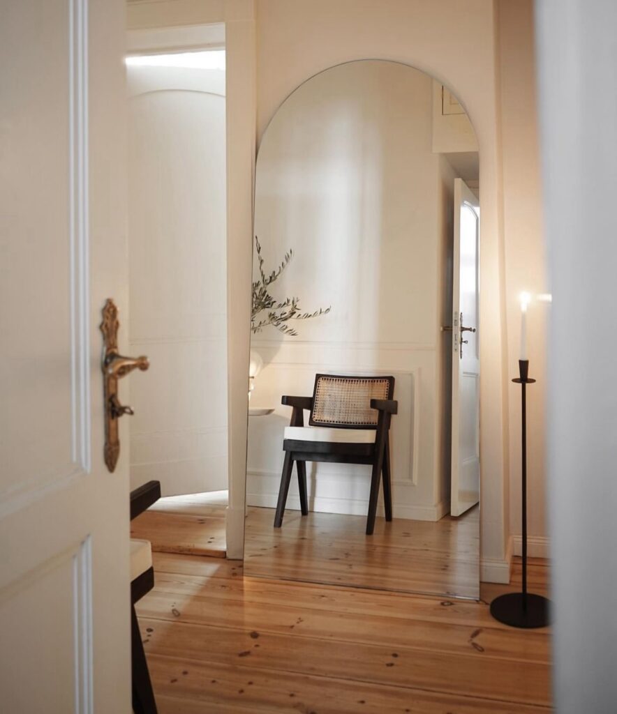 japandi minimalist hallway