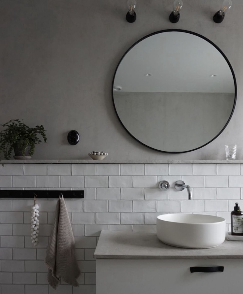 minimalist scandinavian bathroom