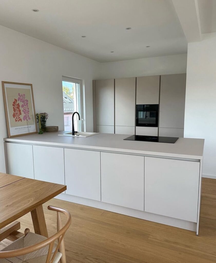 minimalist scandinavian kitchen