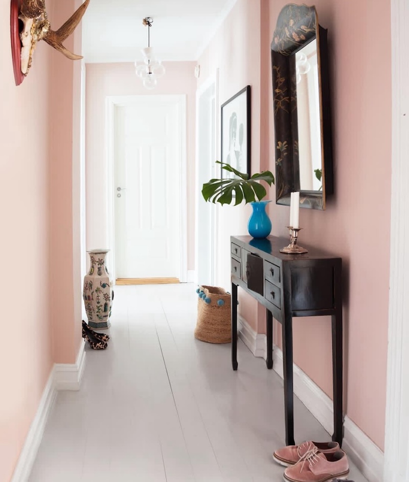 scandinavian hallway table
